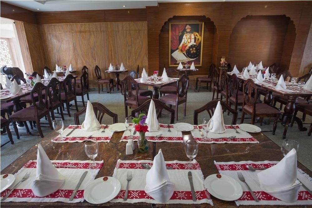 Bhanwar Singh Palace Hokaran Kültér fotó